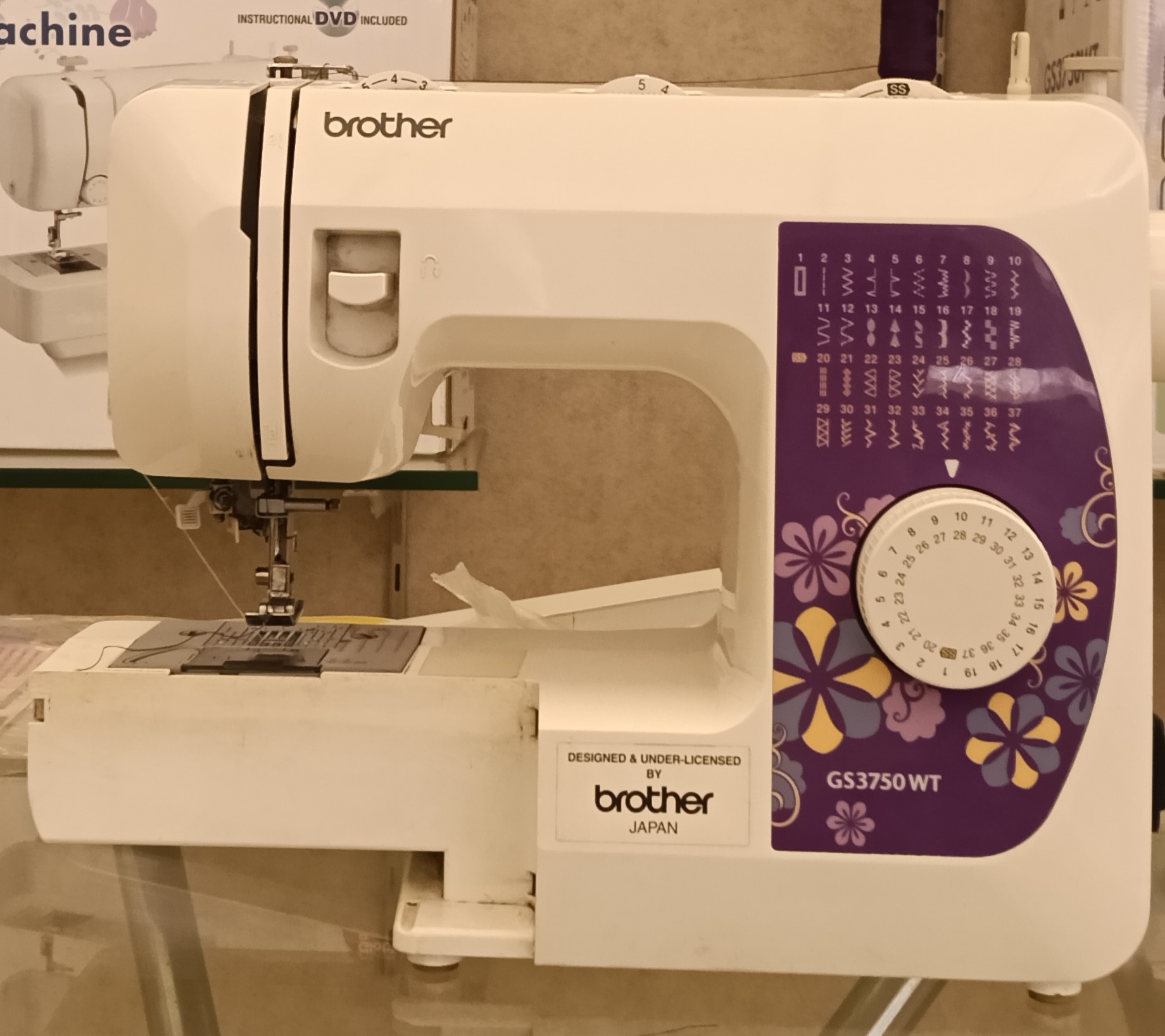 Brother GS 3750WT - View 2